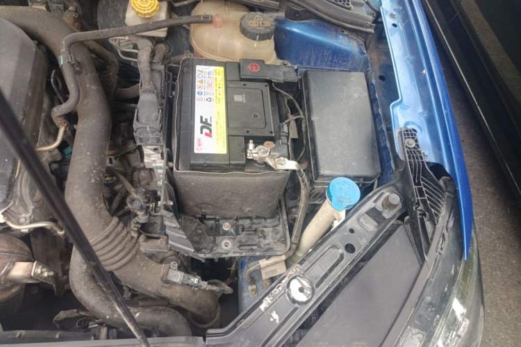 Used Roewe i5 2019 20T Automatic 4G Connected Supercharged Flagship Edition Engine Bay Left