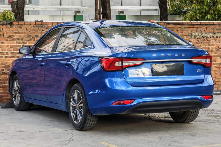 Used Roewe i5 2019 1.5L Manual 4G Connect Leehao Flagship Edition Exterior 3