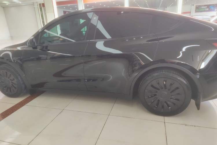 Used Roewe i5 2019 1.5L Automatic 4G Connected Langyue Edition Exterior 3