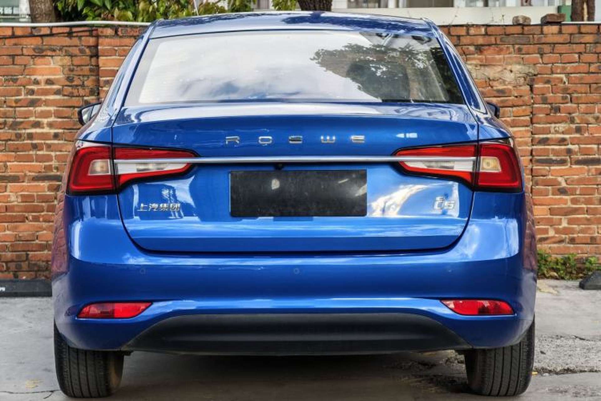 Used Roewe i5 2019 1.5L Manual 4G Connect Leehao Flagship Edition Exterior 4