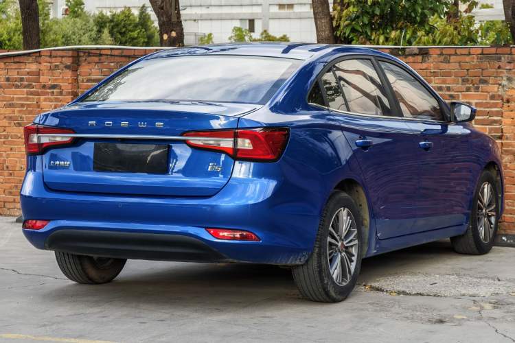 Used Roewe i5 2019 1.5L Manual 4G Connect Leehao Flagship Edition Exterior 5