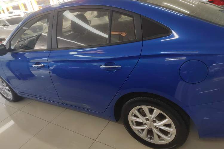 Used Roewe i5 2019 1.5L Automatic 4G Connected Langyue Edition Exterior 6