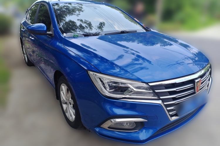 Used Roewe i5 2019 1.5L Automatic 4G Connected Langyue Edition Front Right 45 Deg