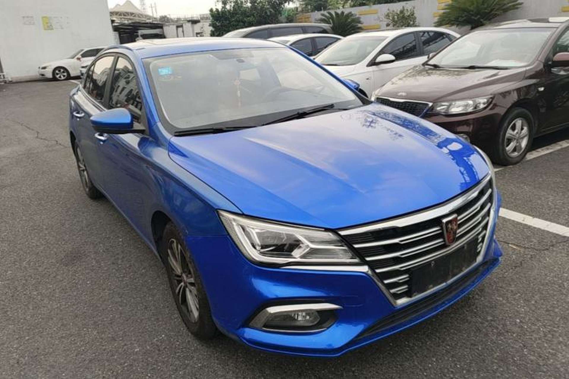 Used Roewe i5 2019 1.5L Manual 4G Connectable Langhao Edition Front Right 45 Deg