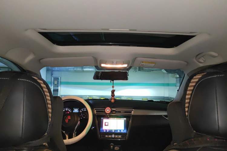 Used Roewe i5 2019 1.5L Automatic 4G Connected Langhao Edition Headliner