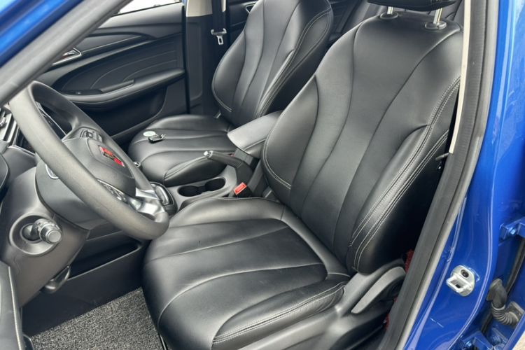 Used Roewe i5 2019 1.5L Manual 4G Connected Langyue Edition Interior 1