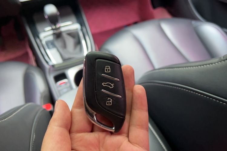Used Roewe i5 2019 1.5L Automatic 4G Connected Linghao Flagship Edition Interior 1