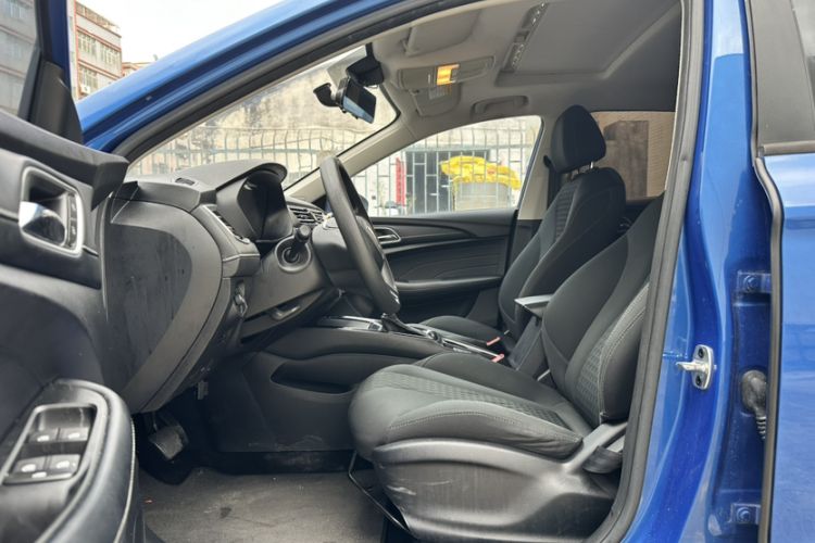 Used Roewe i5 2019 1.5L Automatic 4G Connected Linghao Edition Interior 4