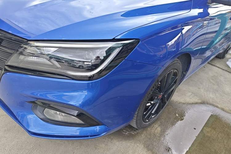 Used Roewe i5 2019 GL 20T Automatic 4G Connected & Ultra-Cool Play Edition Left Front Headlight