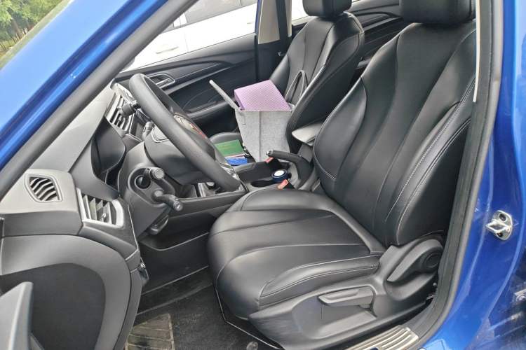 Used Roewe i5 2019 1.5L Manual 4G Connectable Langhao Edition Left Front Seat