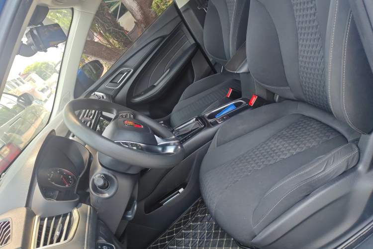 Used Roewe i5 2019 1.5L Automatic 4G Connected Langyue Edition Left Front Seat