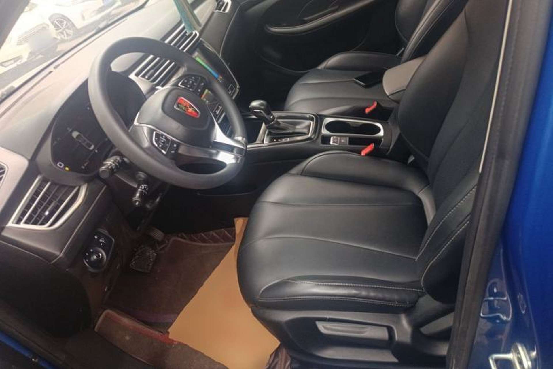 Used Roewe i5 2019 20T Automatic 4G Connected Supercharged Flagship Edition Left Front Seat