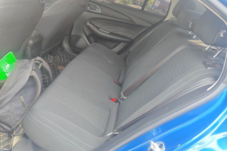 Used Roewe i5 2019 1.5L Automatic 4G Connected Langyue Edition Left Rear Seat