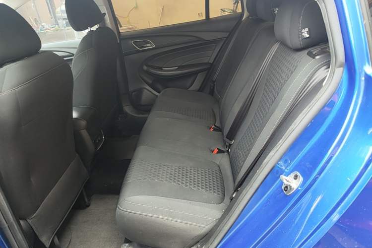 Used Roewe i5 2019 1.5L Automatic 4G Connected Linghao Edition Left Rear Seat
