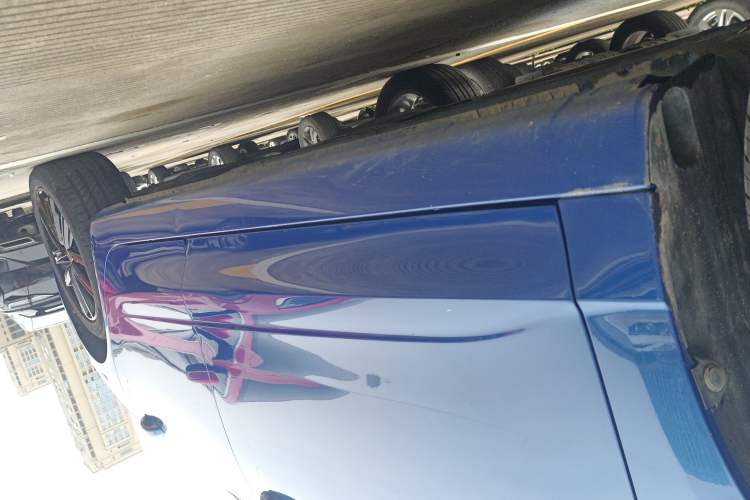 Used Roewe i5 2019 20T Automatic 4G Connect Luxury Flagship Edition Left Side Sill