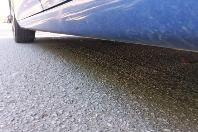 Used Roewe i5 2019 1.5L Automatic 4G Connected Linghao Flagship Edition Left Side Sill