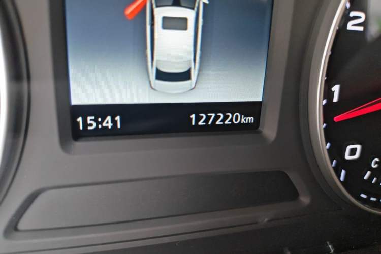 Used Roewe i5 2019 1.5L Manual 4G Connectable Langhao Edition Odometer Close Up
