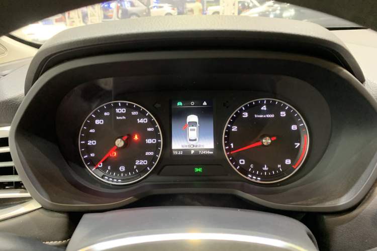 Used Roewe i5 2019 1.5L Automatic 4G Connected Langyue Edition Odometer Close Up