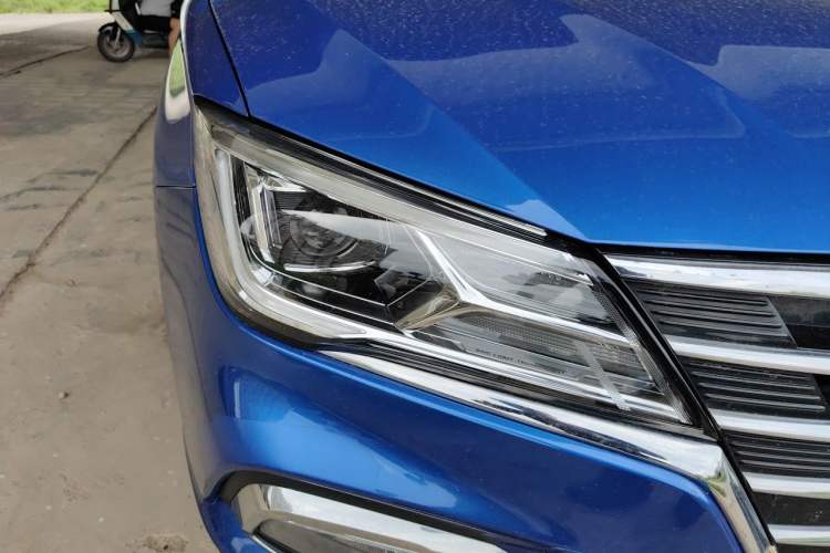 Used Roewe i5 2019 1.5L Automatic 4G Connected Linghao Flagship Edition Right Front Headlight