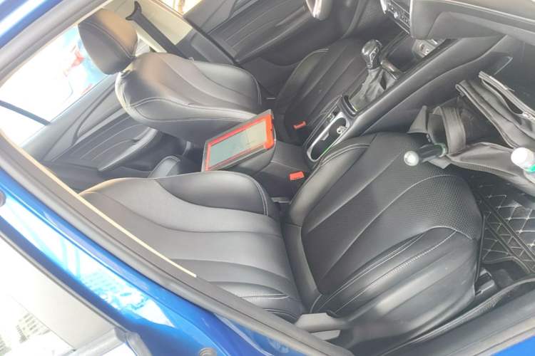 Used Roewe i5 2019 1.5L Automatic 4G Connected Langyue Edition Right Front Seat