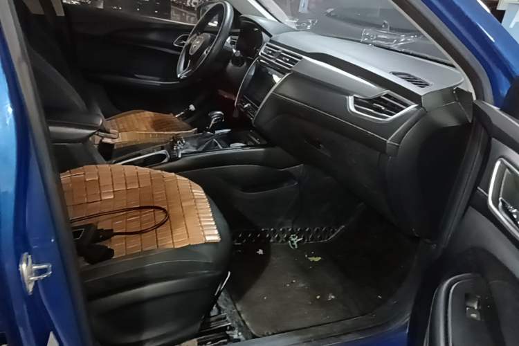 Used Roewe i5 2019 1.5L Automatic 4G Connected Linghao Edition Right Front Seat