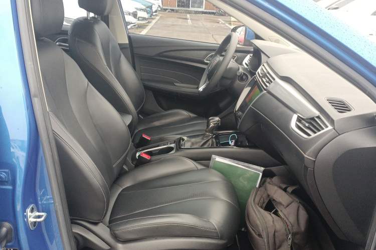 Used Roewe i5 2019 20T Automatic 4G Connect Luxury Flagship Edition Right Front Seat