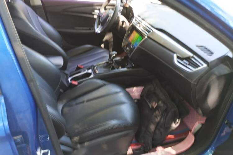 Used Roewe i5 2019 1.5L Automatic 4G Connected Linghao Flagship Edition Right Front Seat