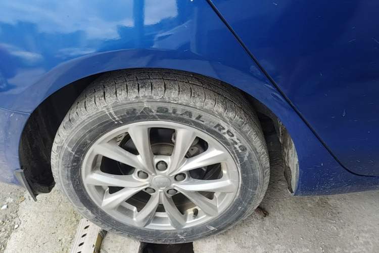 Used Roewe i5 2019 1.5L Automatic 4G Connected Langyue Edition Right Rear Wheel Hub