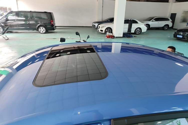 Used Roewe i5 2019 1.5L Automatic 4G Connected Linghao Flagship Edition Roof