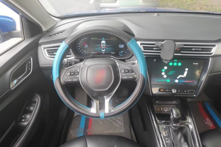 Used Roewe i5 2019 20T Automatic 4G Connect Luxury Flagship Edition Steering Wheel