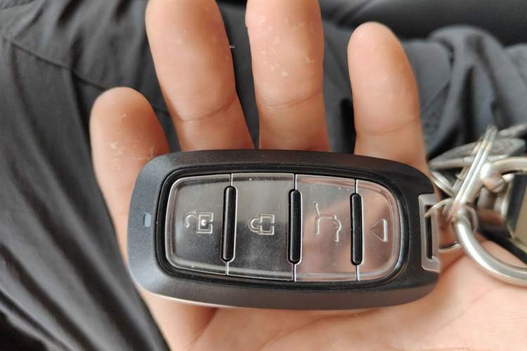 Used Roewe i5 2019 1.5L Automatic 4G Connected Linghao Flagship Edition Vehicle Key