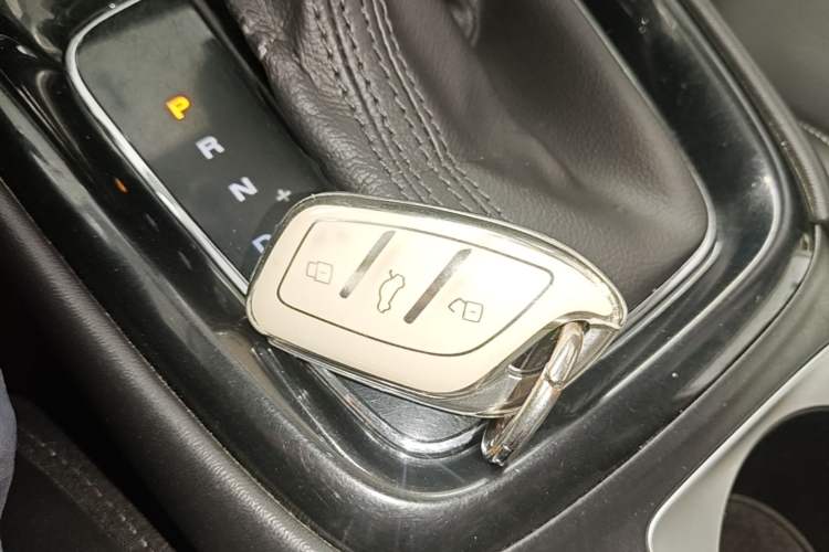Used Roewe i5 2019 1.5L Automatic 4G Connected Langhao Edition Vehicle Key