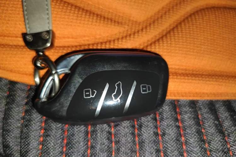 Used Roewe i5 2019 1.5L Automatic 4G Connected Langhao Edition Vehicle Key