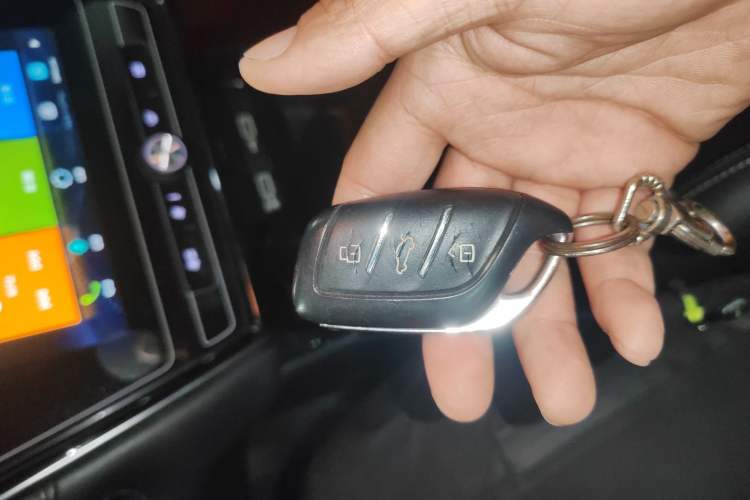 Used Roewe i5 2019 1.5L Manual 4G Connected Langyue Edition Vehicle Key