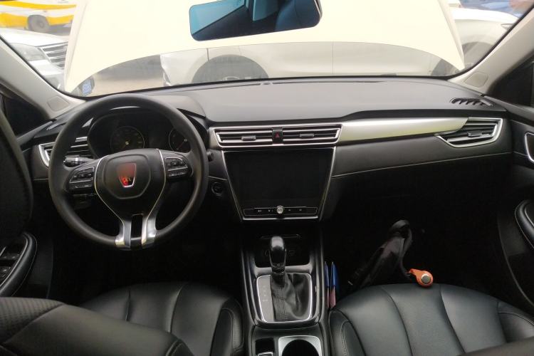 Used Roewe i5 2019 1.5L Automatic 4G Connected Langhao Edition Center Console