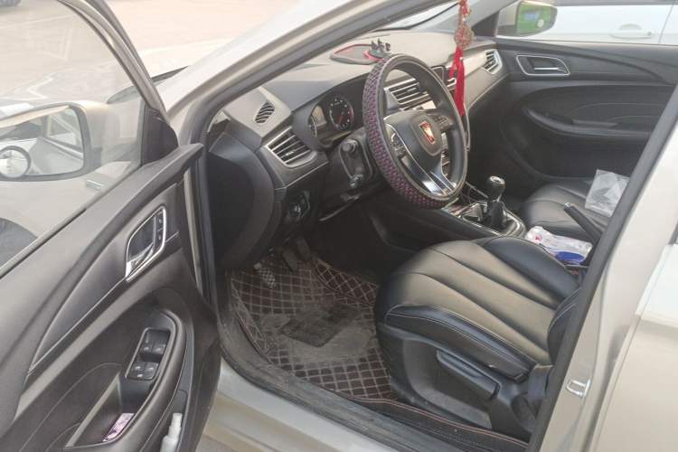 Used Roewe i5 2019 1.5L Manual 4G Connectable Langhao Edition Driver Seat