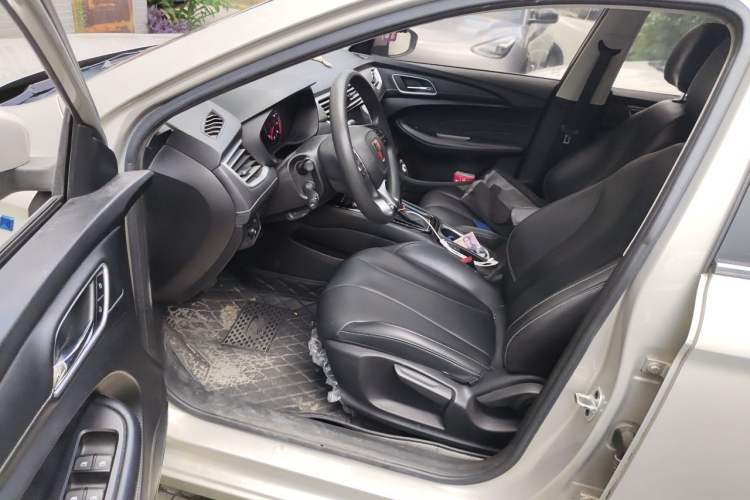 Used Roewe i5 2019 1.5L Automatic 4G Connected Langhao Edition Driver Seat