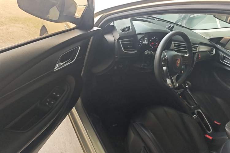 Used Roewe i5 2019 1.5L Automatic 4G Connected Langhao Edition Driver Seat
