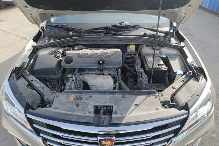 Used Roewe i5 2019 1.5L Manual 4G Connect Leehao Flagship Edition Engine Bay