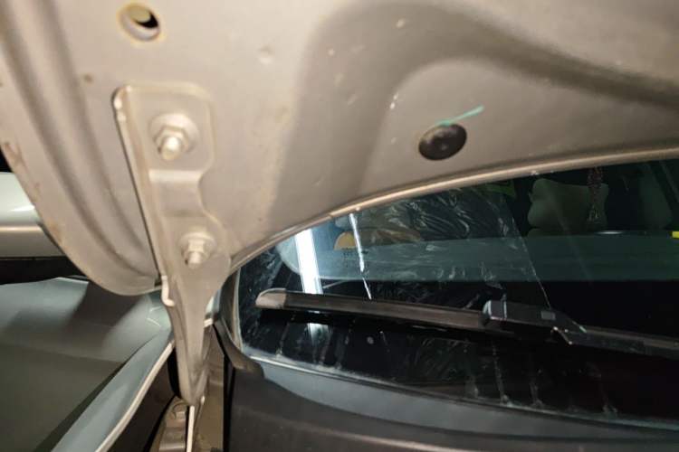 Used Roewe i5 2019 1.5L Automatic 4G Connected Langhao Edition Engine Bay Right