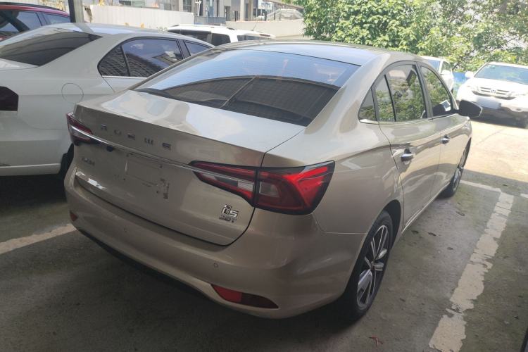 Used Roewe i5 2019 20T Automatic 4G Connected Supercharged Flagship Edition Exterior 3