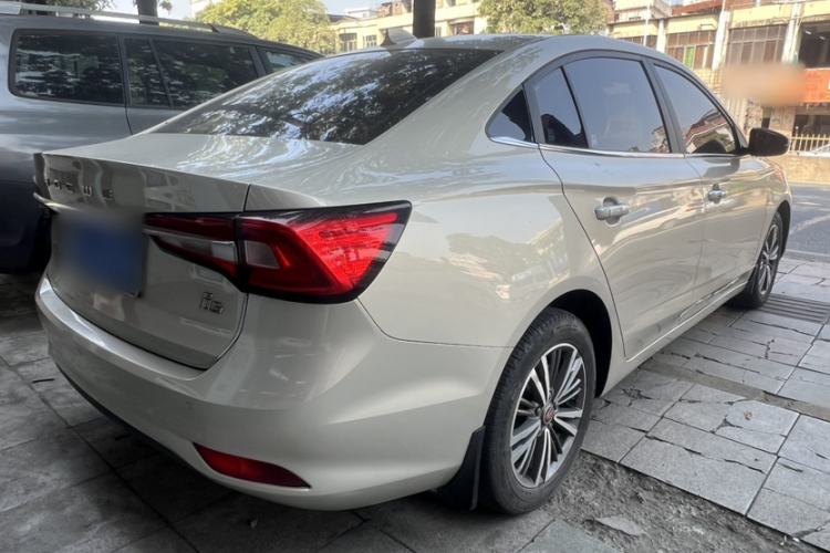 Used Roewe i5 2019 1.5L Manual 4G Connectable Langhao Edition Exterior 3