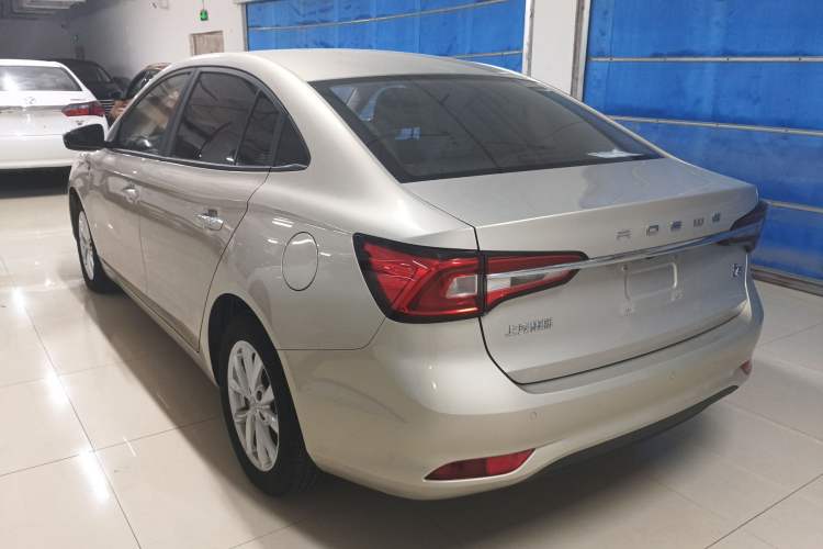 Used Roewe i5 2019 1.5L Manual 4G Connected Langyue Edition Exterior 3
