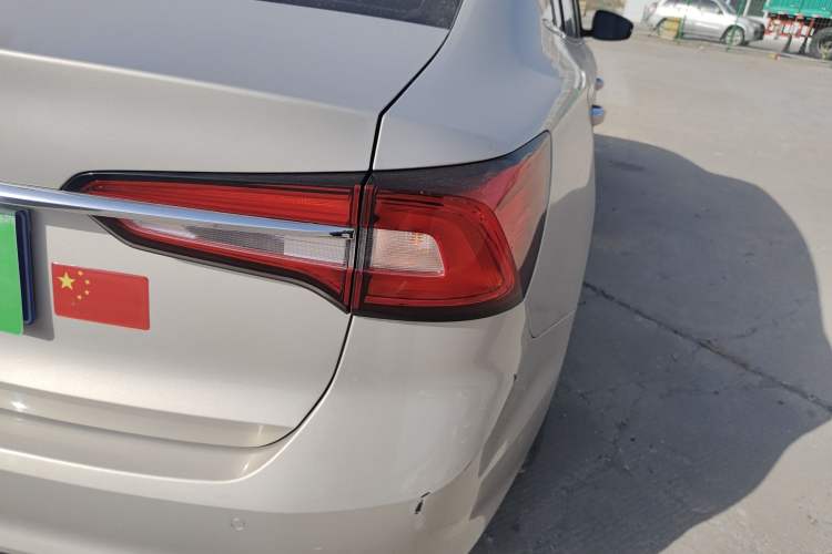 Used Roewe i5 2019 1.5L Manual 4G Connect Leehao Flagship Edition Exterior 6