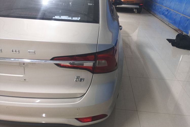 Used Roewe i5 2019 1.5L Manual 4G Connected Langyue Edition Exterior 6