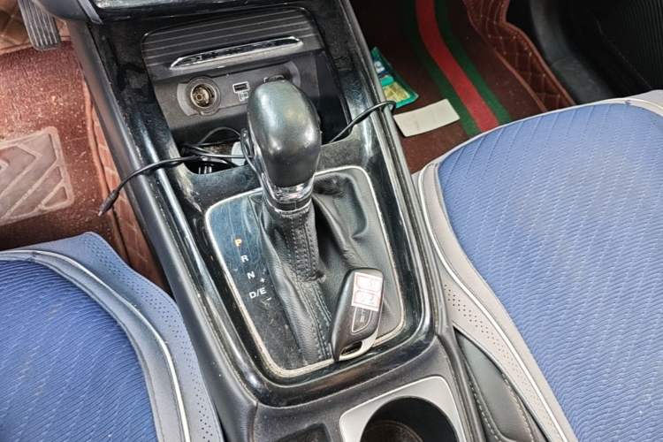 Used Roewe i5 2019 1.5L Automatic 4G Connected Langhao Edition Gear Lever