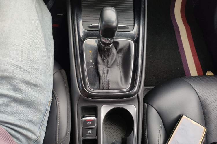 Used Roewe i5 2019 1.5L Automatic 4G Connected Langhao Edition Gear Lever