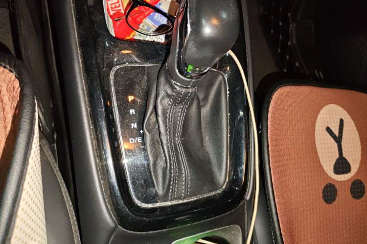 Used Roewe i5 2019 1.5L Automatic 4G Connected Langhao Edition Gear Lever