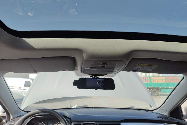 Used Roewe i5 2019 1.5L Manual 4G Connect Leehao Flagship Edition Headliner