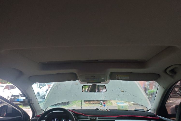 Used Roewe i5 2019 1.5L Automatic 4G Connected Linghao Flagship Edition Headliner